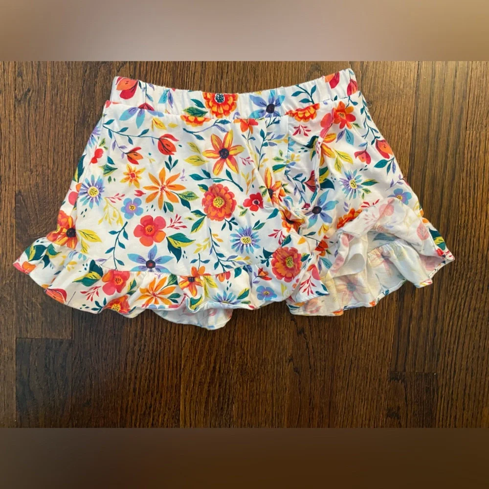 Children’s Place- size 5T cotton blend Tank Top & Skort Set - rainbow floral